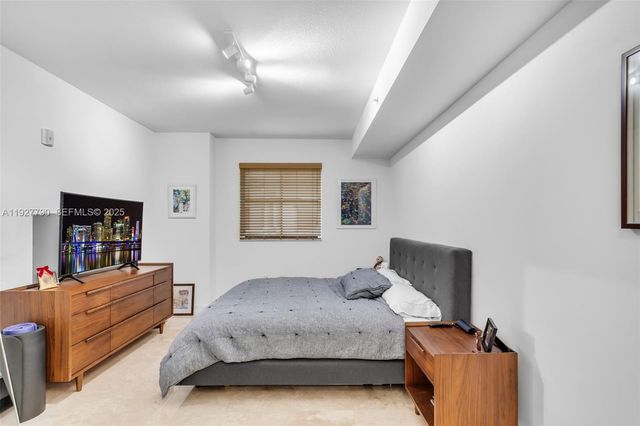 1650 Galiano St 311, Coral Gables, FL 33134