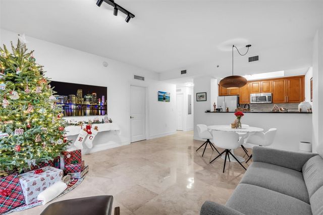 1650 Galiano St 311, Coral Gables, FL 33134