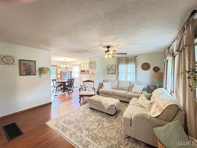 3262 County Road 2330, Salem, MO 65560