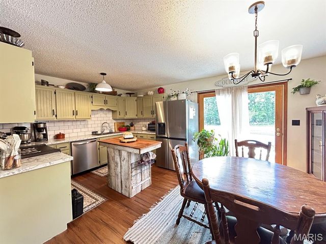 3262 County Road 2330, Salem, MO 65560