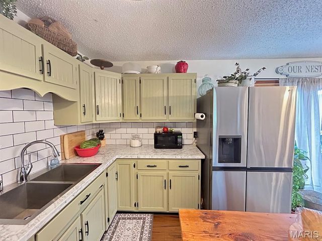 3262 County Road 2330, Salem, MO 65560