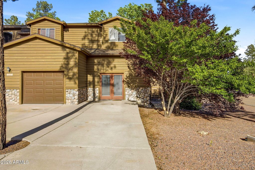 Image 1 of property listing at 5841 SATURN Drive, Lakeside, AZ 85929