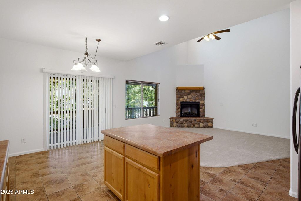 Image 13 of property listing at 5841 SATURN Drive, Lakeside, AZ 85929