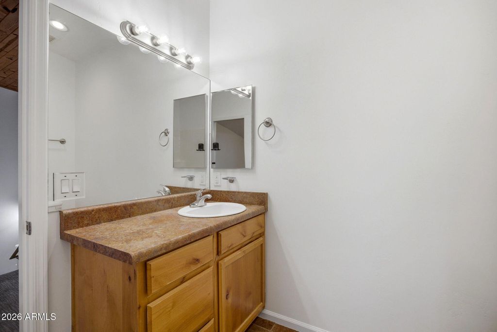 Image 23 of property listing at 5841 SATURN Drive, Lakeside, AZ 85929