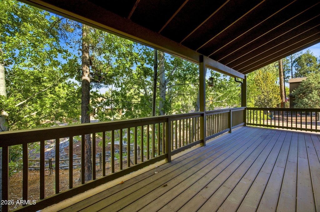 Image 25 of property listing at 5841 SATURN Drive, Lakeside, AZ 85929