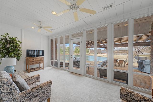 6398 Wrens Nest Cove, Springdale, AR 72762
