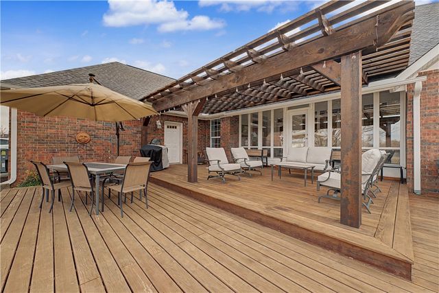 6398 Wrens Nest Cove, Springdale, AR 72762