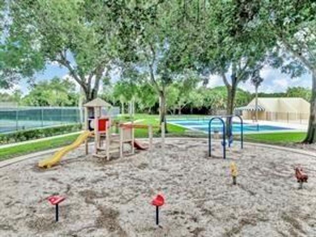 1303 13th Way, West Palm Beach, FL 33407