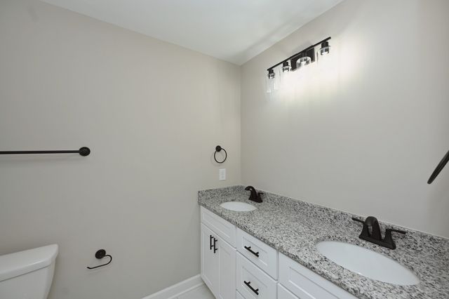 89 Plumlee Dr, Hendersonville, TN 37075