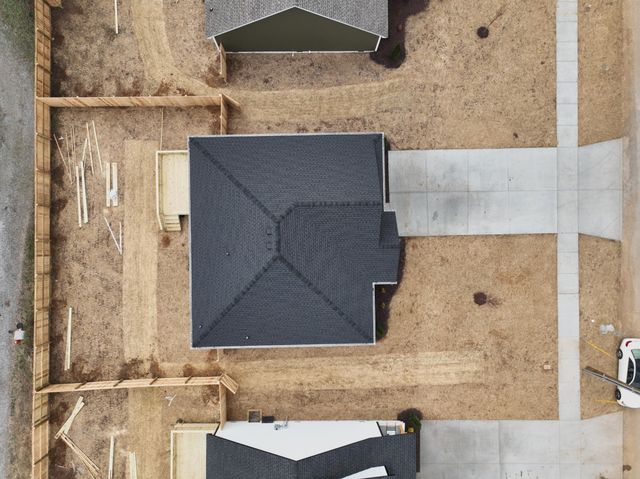 89 Plumlee Dr, Hendersonville, TN 37075