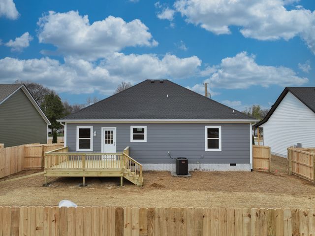 89 Plumlee Dr, Hendersonville, TN 37075