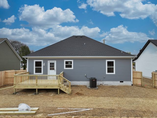 89 Plumlee Dr, Hendersonville, TN 37075