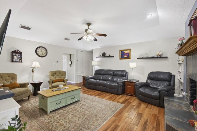 23439 Woodland Way, Pass Christian, MS 39571