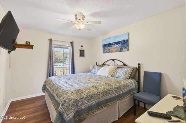 23439 Woodland Way, Pass Christian, MS 39571