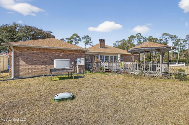 23439 Woodland Way, Pass Christian, MS 39571