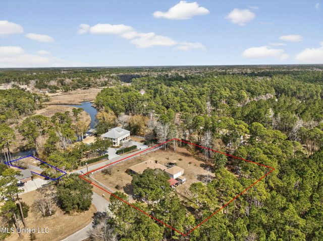 23439 Woodland Way, Pass Christian, MS 39571