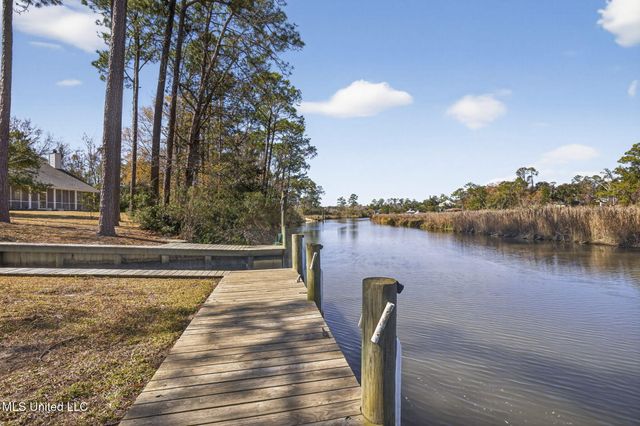 23439 Woodland Way, Pass Christian, MS 39571