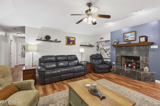 23439 Woodland Way, Pass Christian, MS 39571