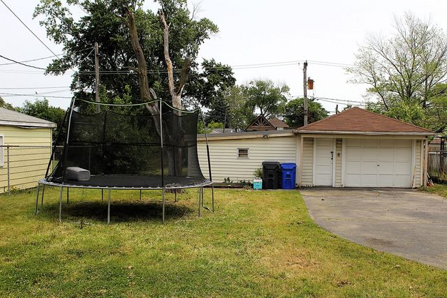 4627 Custer Avenue, Lyons, IL 60534