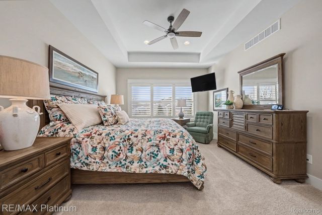 9860 Havendale Drive, Brighton, MI 48114