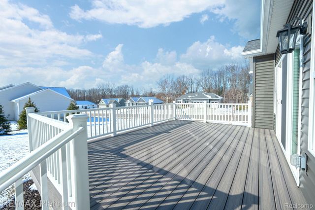 9860 Havendale Drive, Brighton, MI 48114