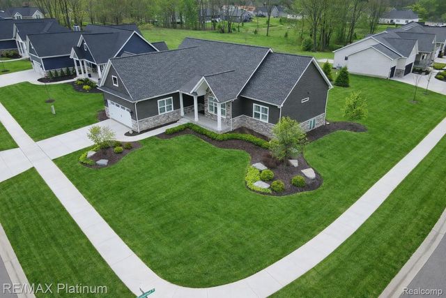 9860 Havendale Drive, Brighton, MI 48114