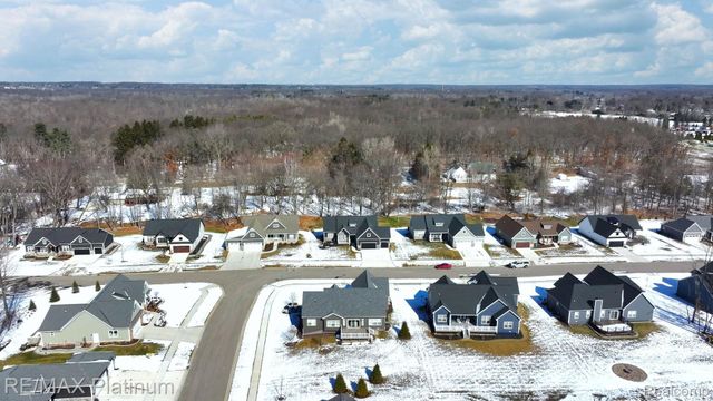 9860 Havendale Drive, Brighton, MI 48114