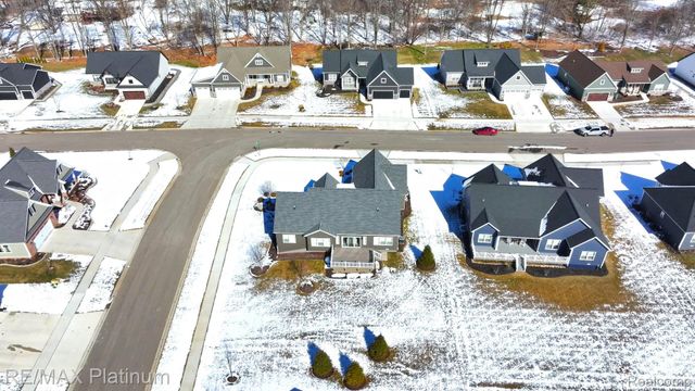 9860 Havendale Drive, Brighton, MI 48114