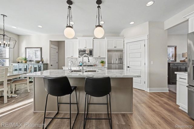 9860 Havendale Drive, Brighton, MI 48114