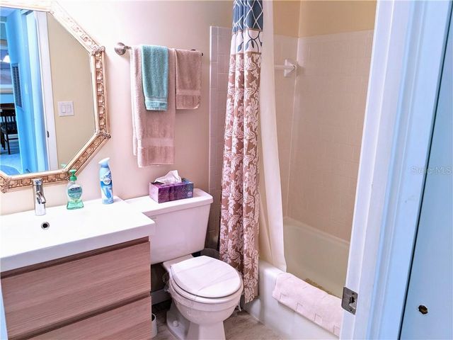3668 LAKE BAYSHORE DRIVE K-325, Bradenton, FL 34205