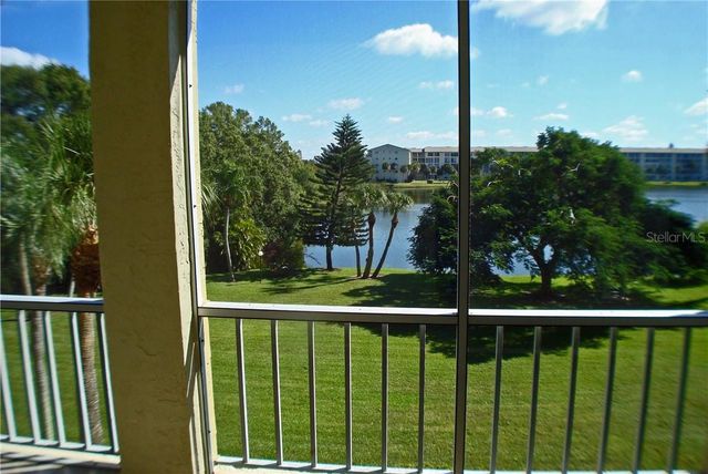 3668 LAKE BAYSHORE DRIVE K-325, Bradenton, FL 34205