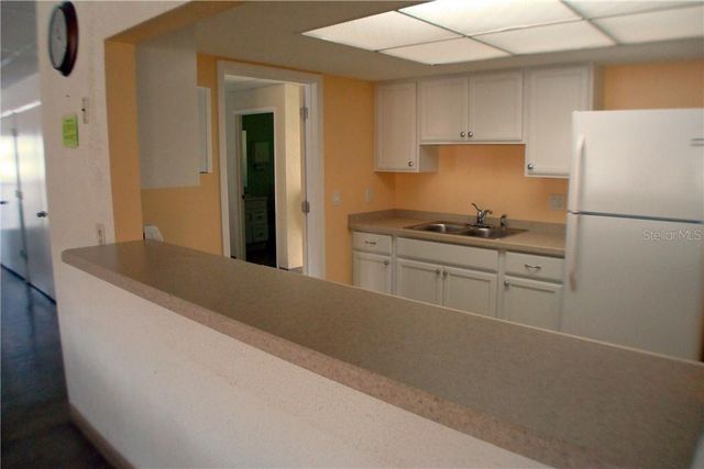 3668 LAKE BAYSHORE DRIVE K-325, Bradenton, FL 34205