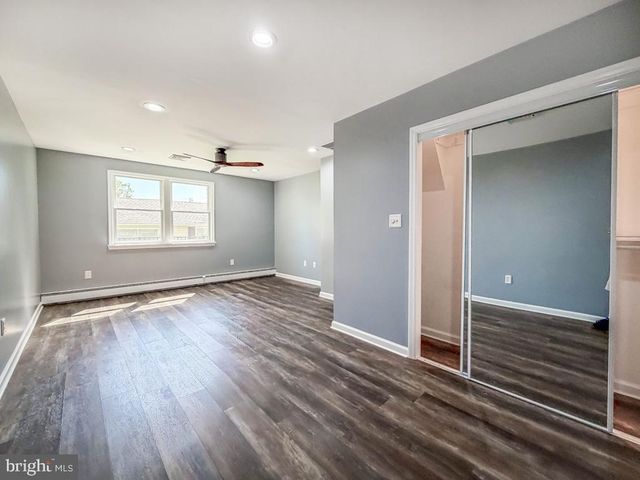 27 VIOLETWOOD DR, Levittown, PA 19057
