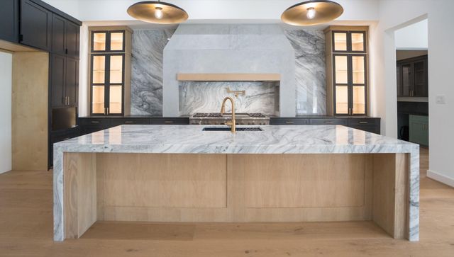 9926 Warwana Road, Houston, TX 77080