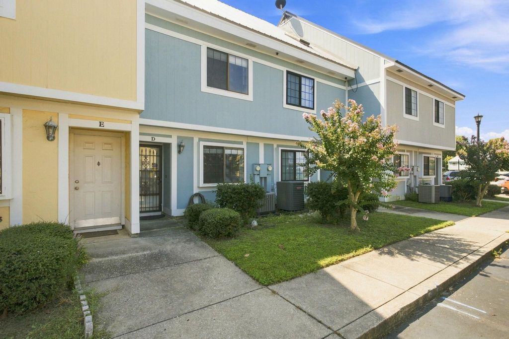 1204 Pinegrove Dr Apt D, Myrtle Beach, SC 29579 — photo 2