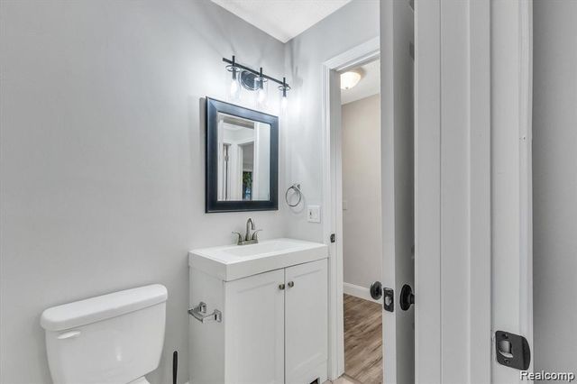 3134 Harvard Road, Royal Oak, MI 48073