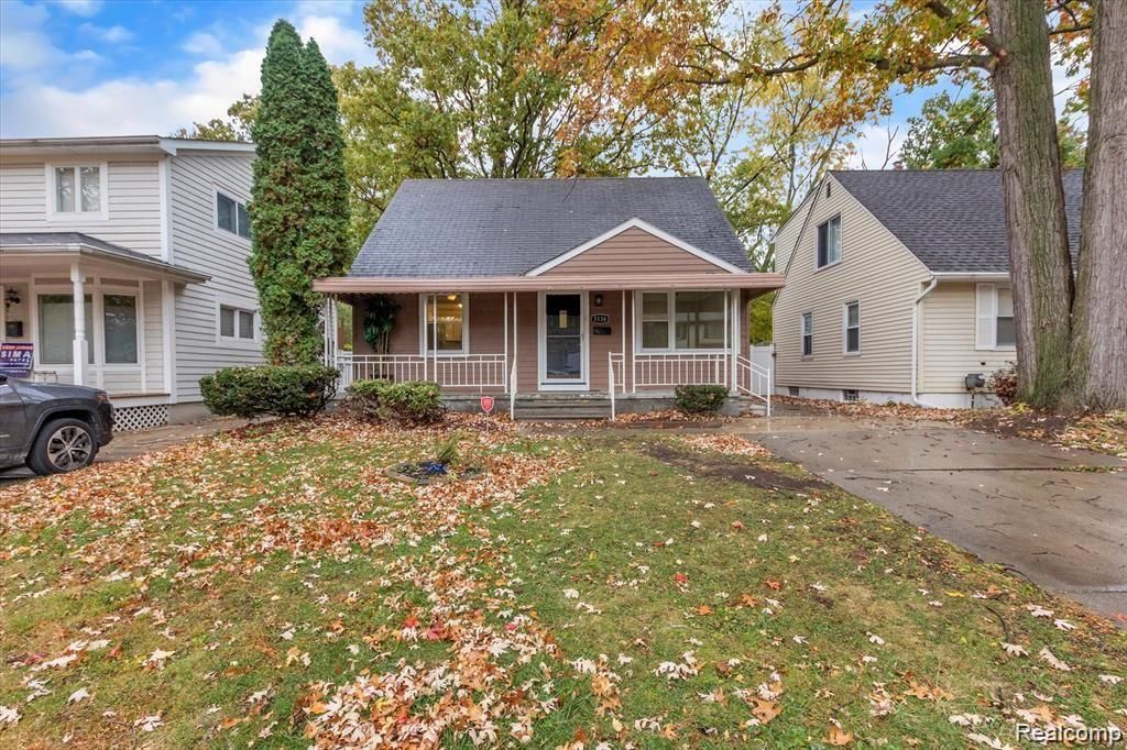 3134 Harvard Road, Royal Oak, MI 48073