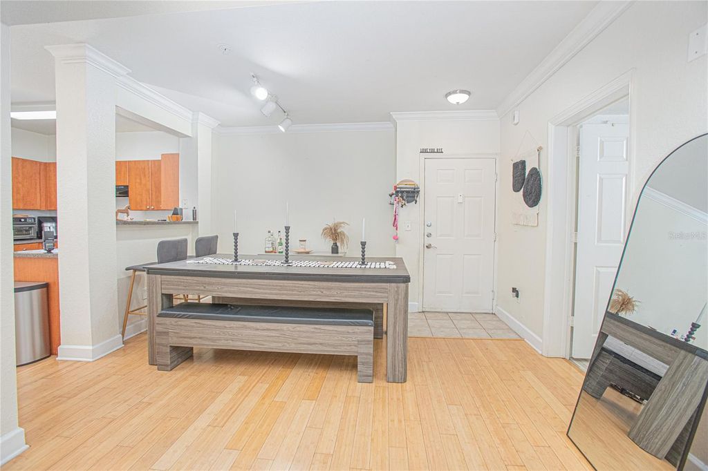 Image 12 of property listing at 204 E SOUTH STREET 2061, Orlando, FL 32801