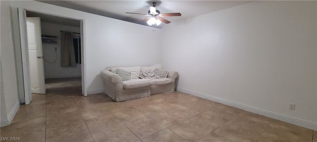 305 North 10th Street 30, Las Vegas, NV 89101
