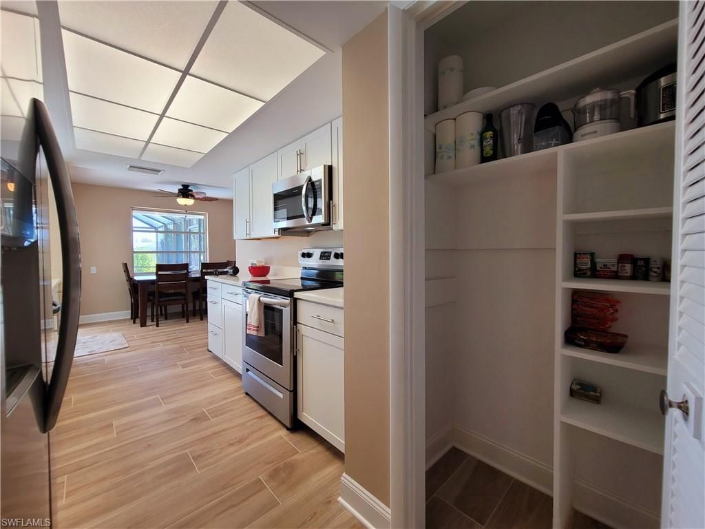 Image 12 of property listing at 4815 Sorrento CT, Cape Coral, FL 33904