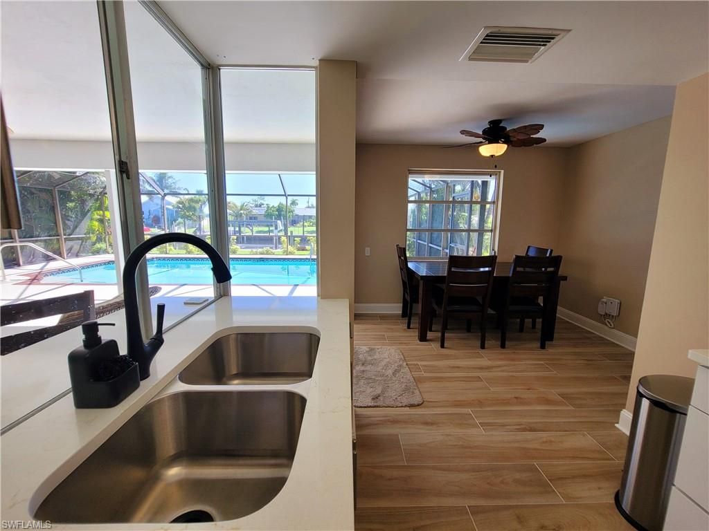 Image 17 of property listing at 4815 Sorrento CT, Cape Coral, FL 33904