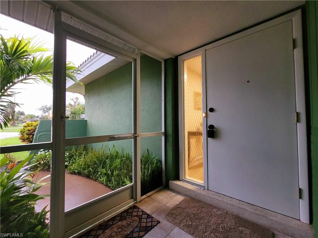 Image 31 of property listing at 4815 Sorrento CT, Cape Coral, FL 33904