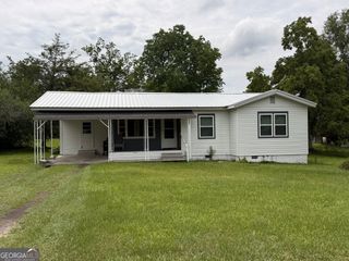 1305 N Pearl Ave, Douglas, GA 31533