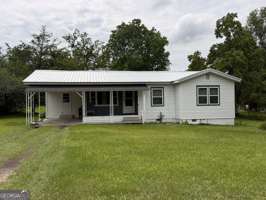 1305 N Pearl Ave, Douglas, GA 31533