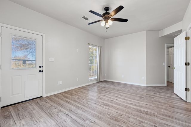 5199 Fm 896, Trenton, TX 75490