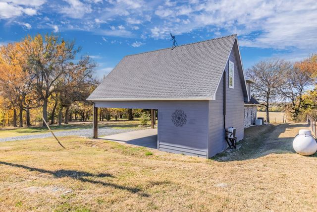 5199 Fm 896, Trenton, TX 75490