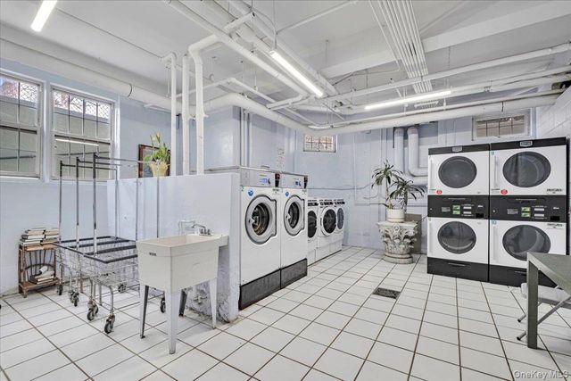 45 Popham Road 1E, Scarsdale, NY 10583