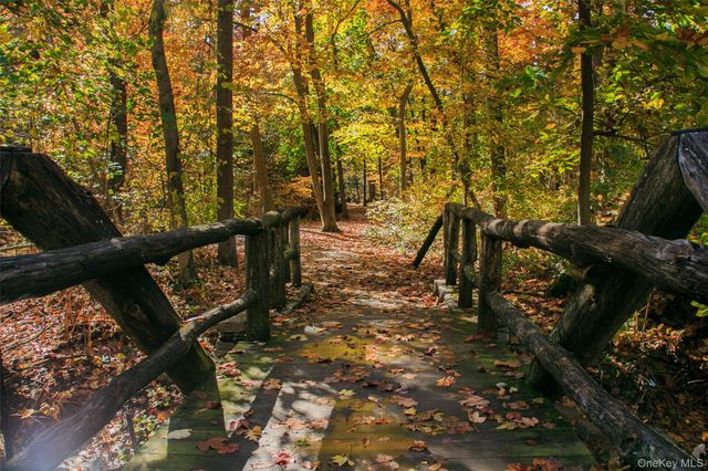 45 Popham Road 1E, Scarsdale, NY 10583