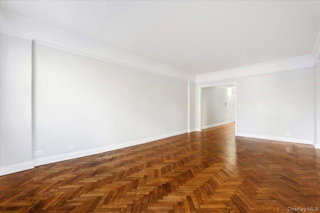 45 Popham Road 1E, Scarsdale, NY 10583