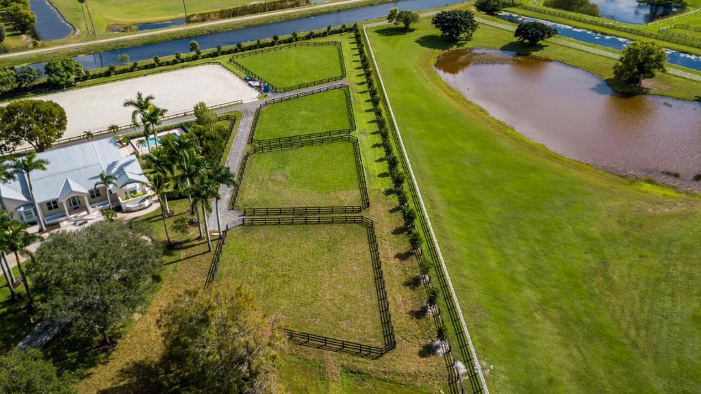 Image 32 of property listing at 15316 Estancia Lane, Wellington, FL 33414